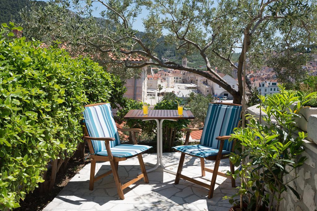 Apartments Olive Tree Hvar Town Exterior foto
